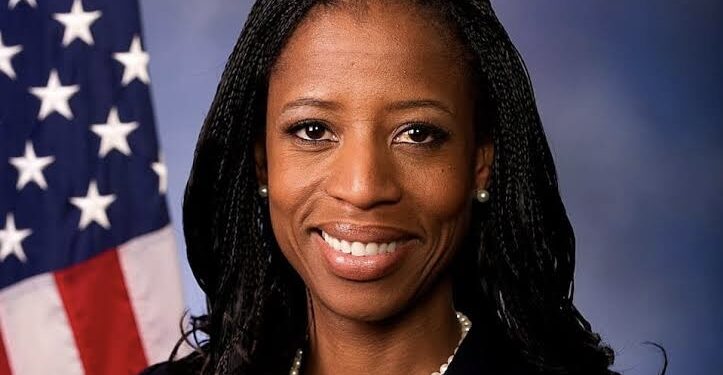 Mia Love, First Black Republican Woman in Congress, Dies at 49