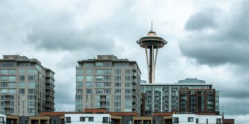 Seattle Braces for Severe Storms With High Winds, Hail, and Low Tornado Risk