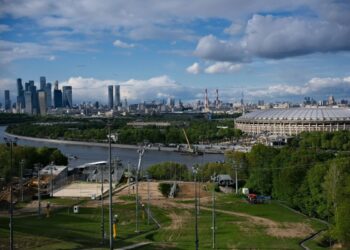 Seattle Council President Pushes for Workforce Housing in Stadium District Amid Opposition