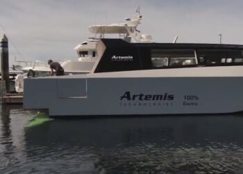 Washington Maritime Tech Firm Unveils Electric Water Taxi Amidst State Ferry Challenges