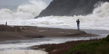 New Study Warns Portions of Washington Coast Could Drop Several Feet During Major Earthquake