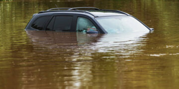 Elderly Couple Tragically Drowns After Car Plunges Into Water Off Herron Island