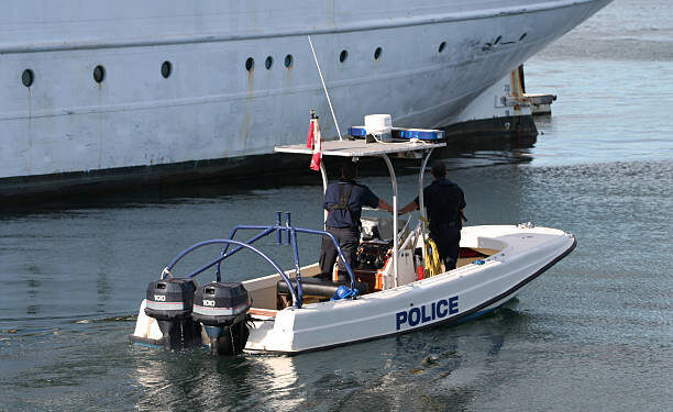 Seattle Law Enforcement Conducts Large-Scale Maritime Training at Alki Beach