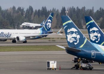 IT Outage Triggers Ground Stop for Alaska Airlines Flights at Sea-Tac
