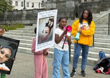 Family of Murder Victim Urges State Reform at Capitol Following Brutal Killing in Seattle