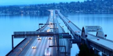 Northbound I-5 Narrows to Two Lanes Across Ship Canal Bridge for Four Weeks