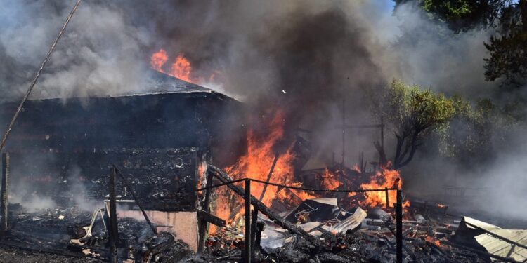 Blaze Originating in Shed Engulfs Seven Structures in Seattle’s Cherry Hill Neighborhood
