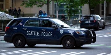 Man Critically Injured in Shooting Outside Bellevue Best Buy; Suspect in Custody