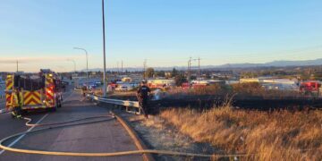 Fatal Everett Crash Leaves One Dead, Injures Woman and Child