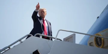 Secret Service Agent Under Investigation After Attempt to Include Spouse on Presidential Support Flight