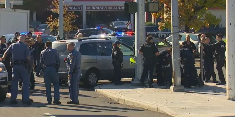 Man With Long History of Fleeing Police Caught Again After Seattle Chase