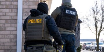 El Salvadoran Detainee Faces Federal Charge After Escape Attempt at Sea-Tac Airport