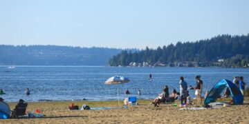 Two Rescued from Lake Sammamish During Weekend Water Emergency Surge