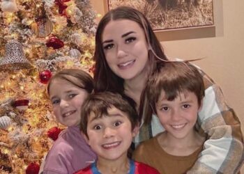 Washington State Worker and Young Son Detained by ICE After Border Mishap