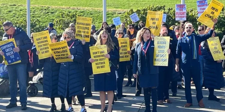 Airline Catering Staff to Stage Informational Picket at Sea-Tac Airport