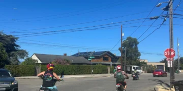 Police Investigate Armed Robbery of Uber Driver and Passenger in West Seattle