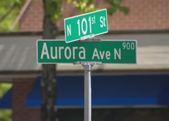 Parent Quits Job to Walk Children Past Aurora Avenue Crime Concerns