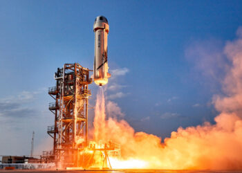 Blue Origin Plans Weekly New Shepard Launches, Considers Second Spaceport Outside US