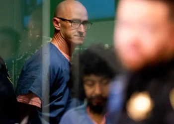 Former Alaska Airlines Pilot Reaches Plea Agreement in Flight Engine Incident