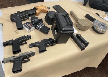 Seattle Police Arrest Four Teens, Recover Submachine Gun and Multiple Firearms in Vehicle Search