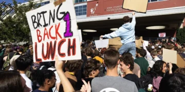 Seattle Students Rally Against Split Lunch Schedule, Demand District Accountability