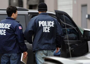 ICE Agent Suspended After Video Shows Woman Pushed to Ground at Federal Courthouse