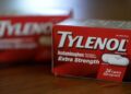 Medical Professionals Challenge Trump Administration’s Tylenol-Autism Claims for Pregnant Women