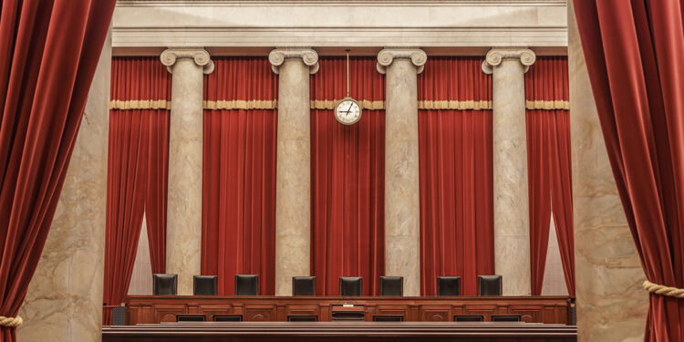 Self-Representing Defendant in Trump Assassination Attempt Plans Brief Defense with Three Witnesses