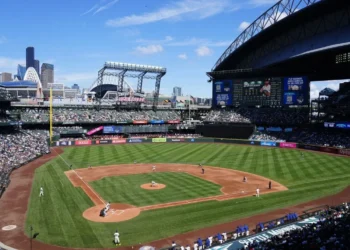 Mariners Launch Survey on Street Preachers’ Amplified Sermons Outside T-Mobile Park
