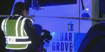 Homeless Man Fatally Struck by Yard Waste Truck in Seattle’s Eastlake Neighborhood