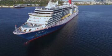 Seattle 2025 Cruise Season Sets Record with 1.9 Million Passengers, $1.2 Billion Economic Impact