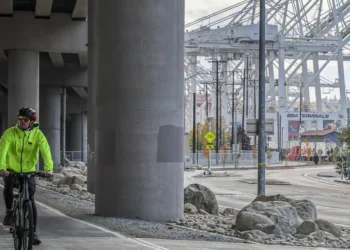 Seattle Celebrates Opening of New SoDo Bike Trail Along East Marginal Way