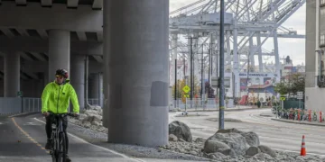 Seattle Celebrates Opening of New SoDo Bike Trail Along East Marginal Way