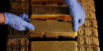 Gold Surges Past $4,000 Per Ounce as Global Economic Uncertainty Drives Investor Demand