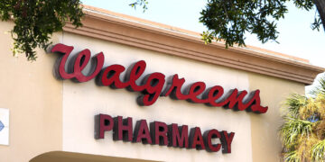 Seattle Police Arrest 17-Year-Old in Armed Walgreens Robbery, Loaded Gun and $1,523 Recovered