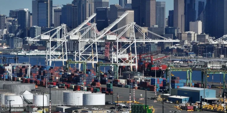 Seattle-Tacoma Airport and Port Facilities to Remain Open During Potential Federal Government Shutdown