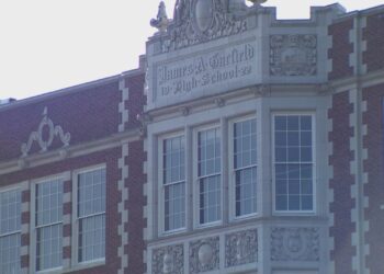Seattle School Board Rejects Pilot Program to Place Resource Officer at Garfield High School