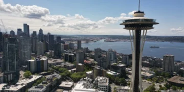 Seattle Braces for Major Weekend Traffic as Sports, Concerts, and Conventions Converge