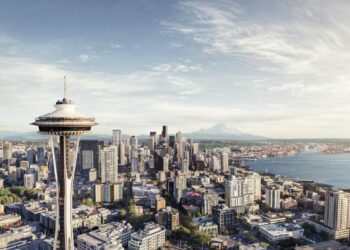 Recession Fears Dominate Seattle Poll as 80% of Households Express Economic Anxiety