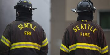 Seattle Fire Department Offers $98,124 Starting Salary for New Firefighter and EMT Recruits