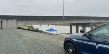 Stabbing at Skagit River Bridge Leaves One Dead, Suspect in Custody