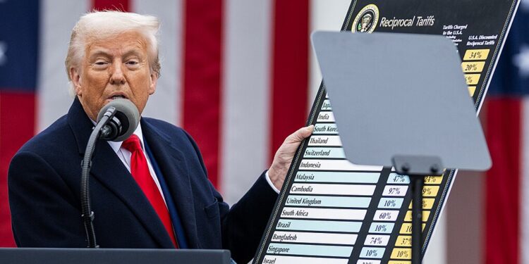 Trump Announces 25% Tariff on Imported Medium and Heavy-Duty Trucks Beginning November 1