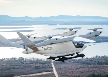 Electric Aircraft Makes Historic Boeing Field Landing, Signaling Aviation’s Zero-Emission Future