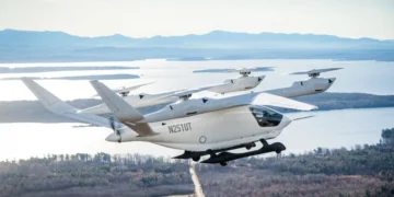 Electric Aircraft Makes Historic Boeing Field Landing, Signaling Aviation’s Zero-Emission Future