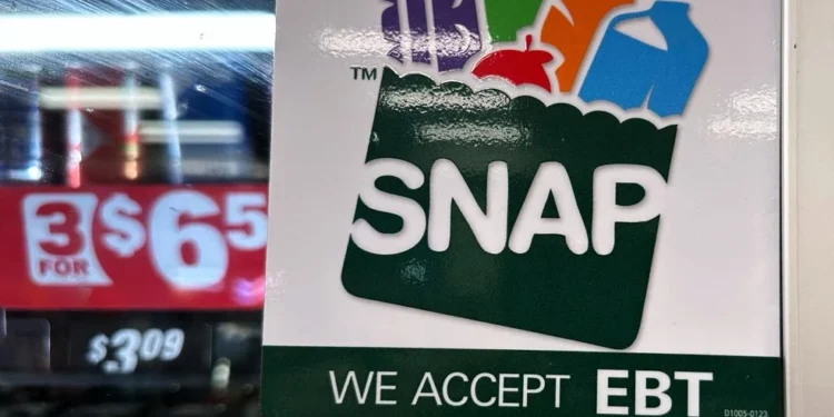 Washington State Distributes Complete November SNAP Benefits as Federal Uncertainty Looms