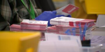 Signature Discrepancies on 1,700 Ballots Could Determine Seattle Mayoral Election Outcome