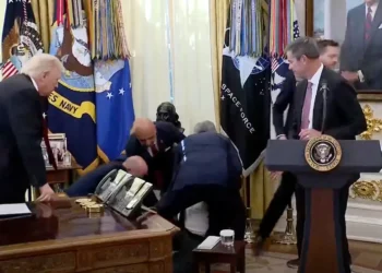 Pharmaceutical Executive Collapses During White House Weight Loss Drug Announcement