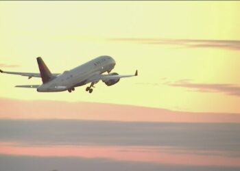 FAA Lifts Flight Restrictions at 40 Major Airports Following Government Shutdown Resolution