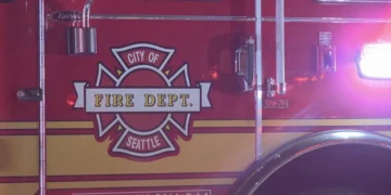 Seattle Firefighters Extinguish Underground Electrical Vault Fire in Central District, Thousands Lose Power