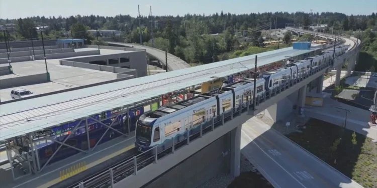 Sound Transit Schedules Multiple Link 1 Line Service Suspensions Through January for Maintenance and 2 Line Integration